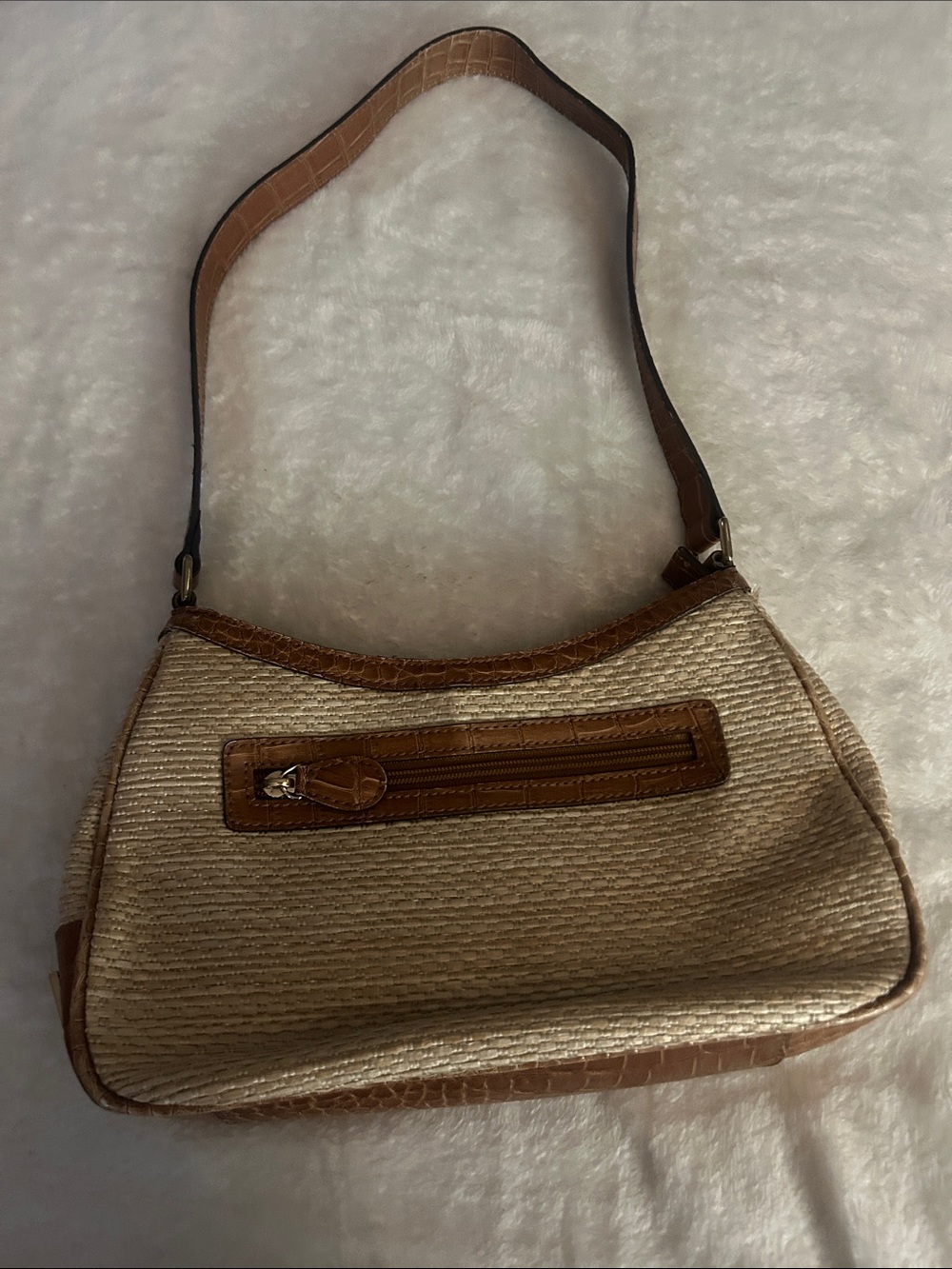 Liz Claiborne Beige Straw Shoulder Bag with Brown Trim
